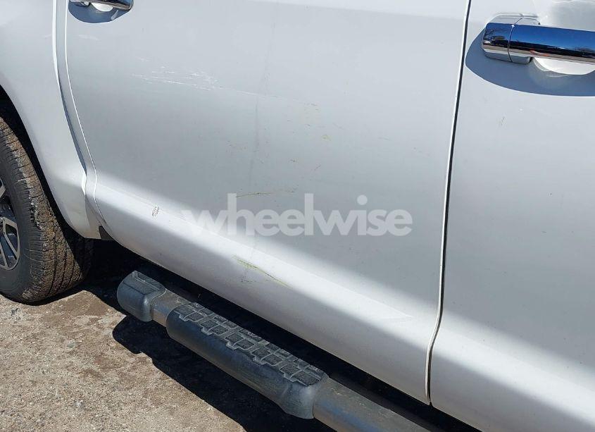 Photo 18 of 2015 Toyota Tundra LIMITED 5.7L V8 (VIN 5TFHY5F10FX437649)