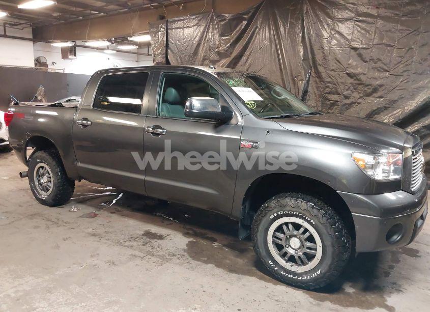 2013 Toyota Tundra LIMITED 5.7L V8 (VIN 5TFHY5F11DX299049) main photo