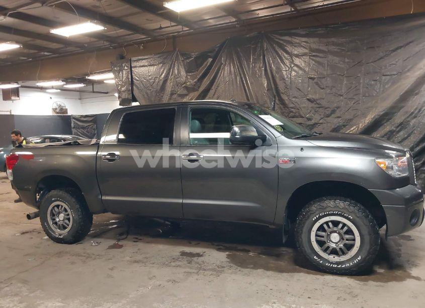 Photo 14 of 2013 Toyota Tundra LIMITED 5.7L V8 (VIN 5TFHY5F11DX299049)