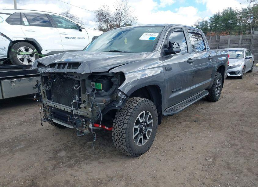 Photo 2 of 2016 Toyota Tundra LIMITED 5.7L V8 (VIN 5TFHY5F11GX500551)