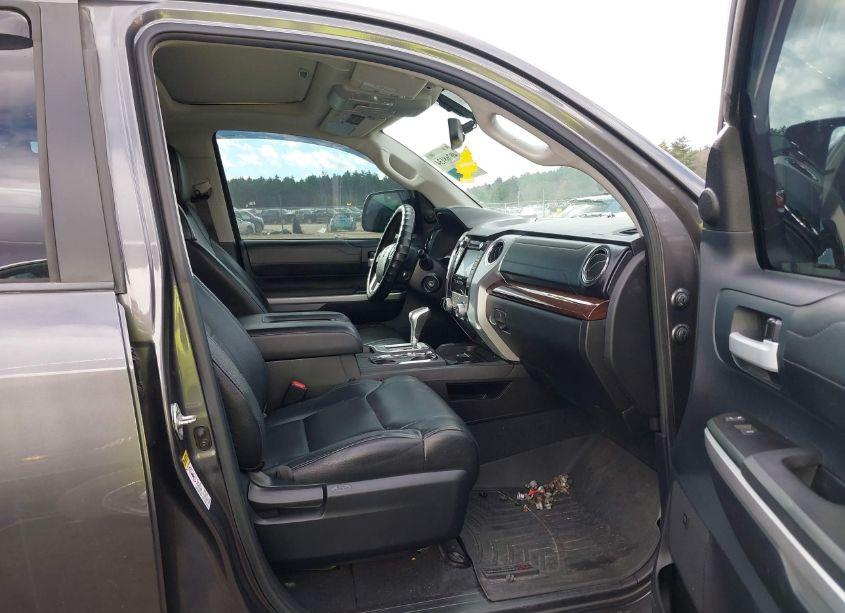 Photo 5 of 2016 Toyota Tundra LIMITED 5.7L V8 (VIN 5TFHY5F11GX500551)