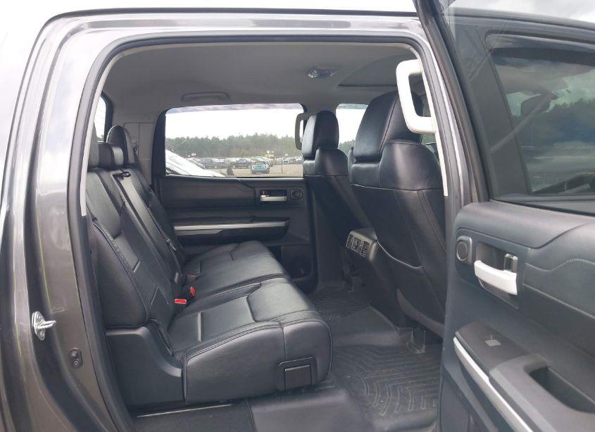 Photo 8 of 2016 Toyota Tundra LIMITED 5.7L V8 (VIN 5TFHY5F11GX500551)