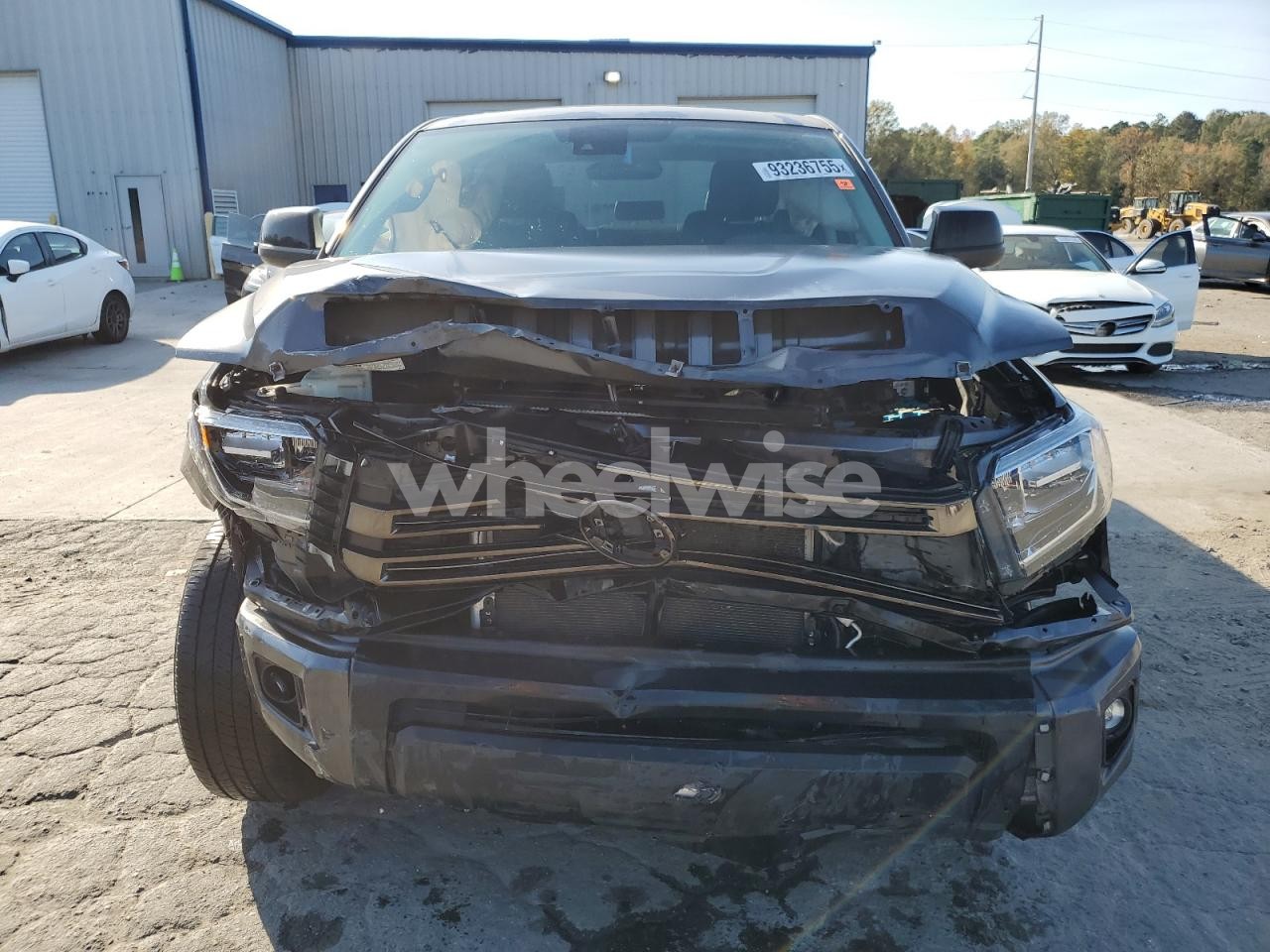 Photo 5 of 2021 TOYOTA TUNDRA CREWMAX LIMITED (VIN 5TFHY5F11MX030291)