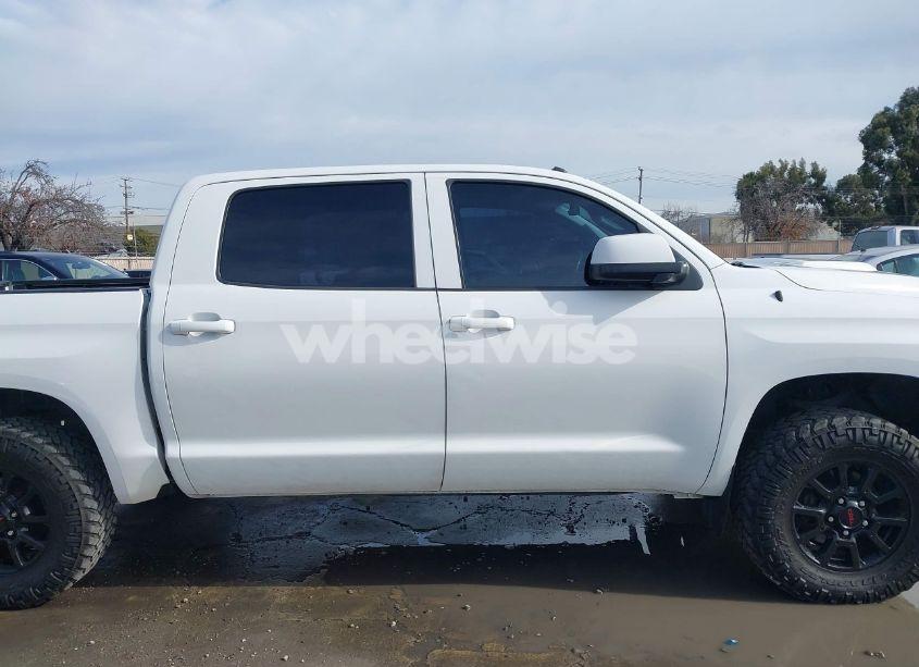 Photo 14 of 2014 Toyota Tundra LIMITED 5.7L V8 (VIN 5TFHY5F12EX373998)