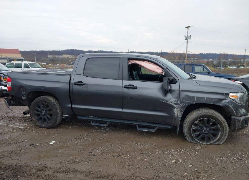 Photo 13 of 2021 Toyota Tundra LIMITED (VIN 5TFHY5F12MX993037)