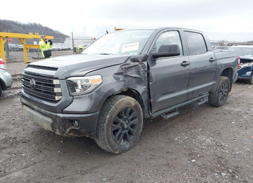 Photo 2 of 2021 Toyota Tundra LIMITED (VIN 5TFHY5F12MX993037)