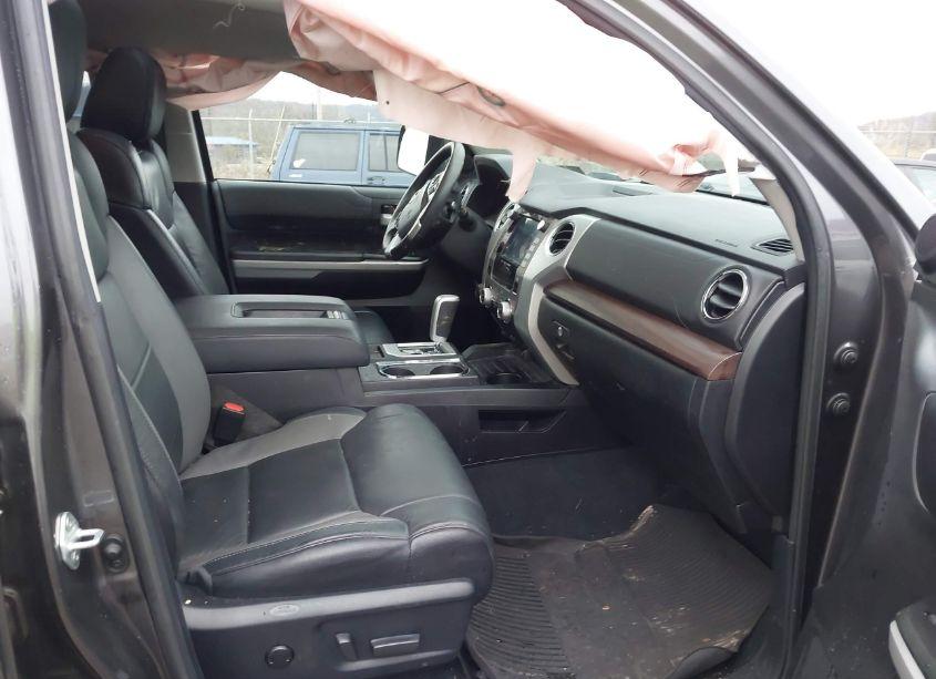 Photo 5 of 2021 Toyota Tundra LIMITED (VIN 5TFHY5F12MX993037)