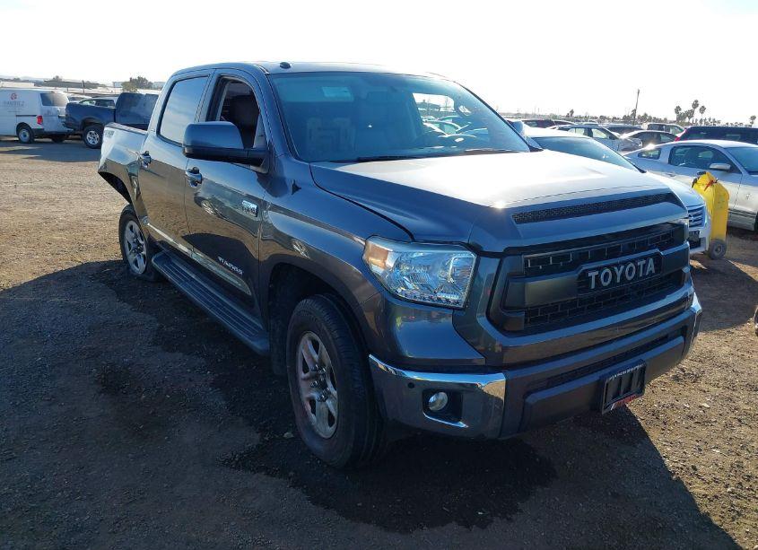 2016 Toyota Tundra LIMITED 5.7L V8 (VIN 5TFHY5F13GX549508) main photo