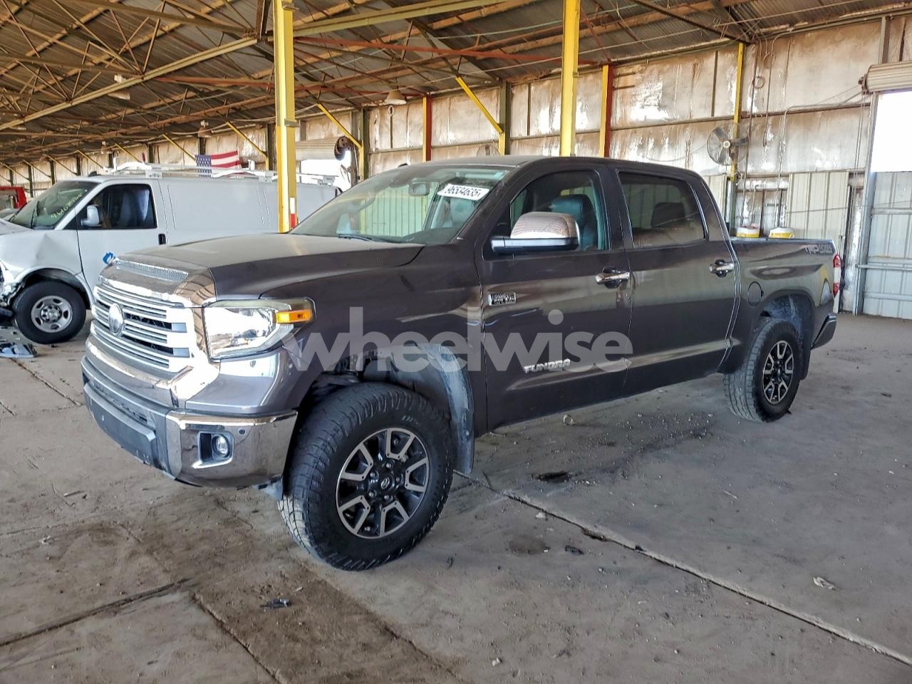 2018 TOYOTA TUNDRA CREWMAX LIMITED (VIN 5TFHY5F13JX763700) main photo