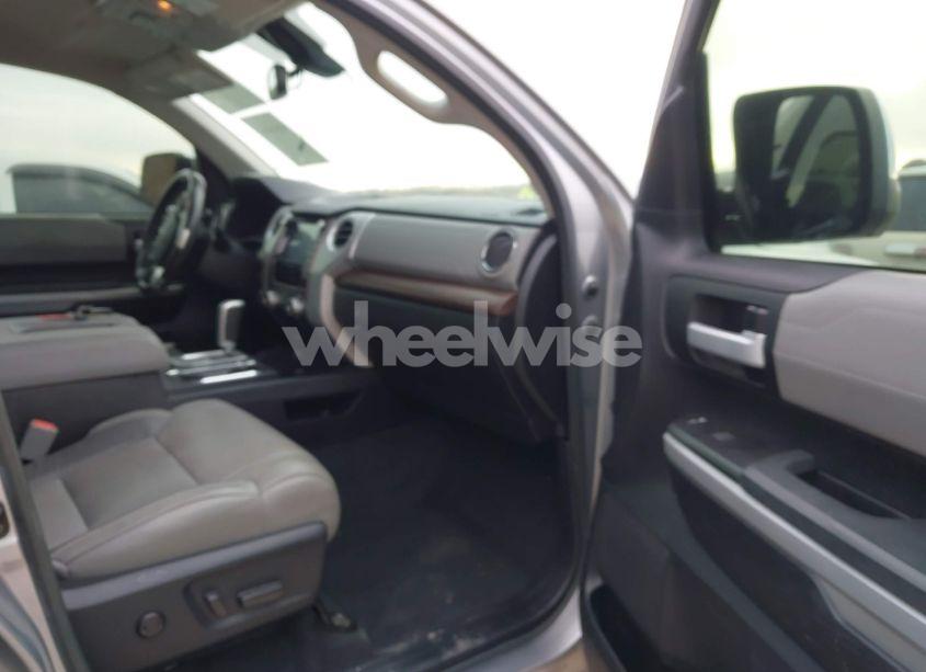 Photo 5 of 2021 Toyota Tundra LIMITED (VIN 5TFHY5F13MX983410)