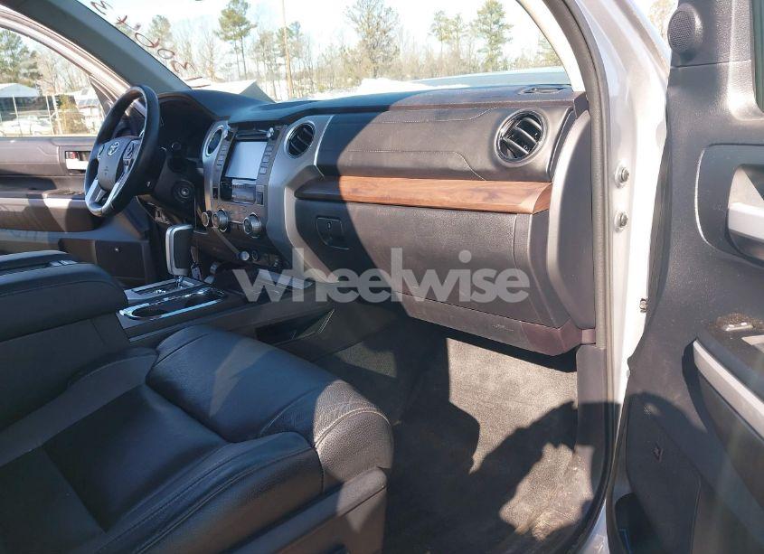 Photo 5 of 2019 Toyota Tundra LIMITED 5.7L V8 (VIN 5TFHY5F14KX792169)