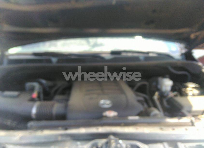 Photo 10 of 2020 Toyota Tundra LIMITED (VIN 5TFHY5F14LX935171)