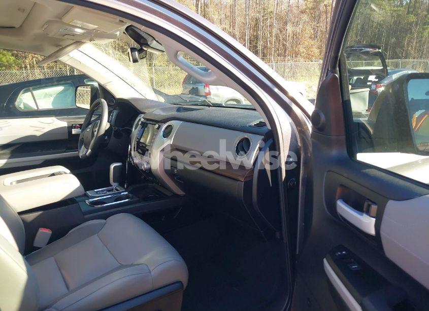 Photo 5 of 2021 Toyota Tundra LIMITED (VIN 5TFHY5F14MX996246)