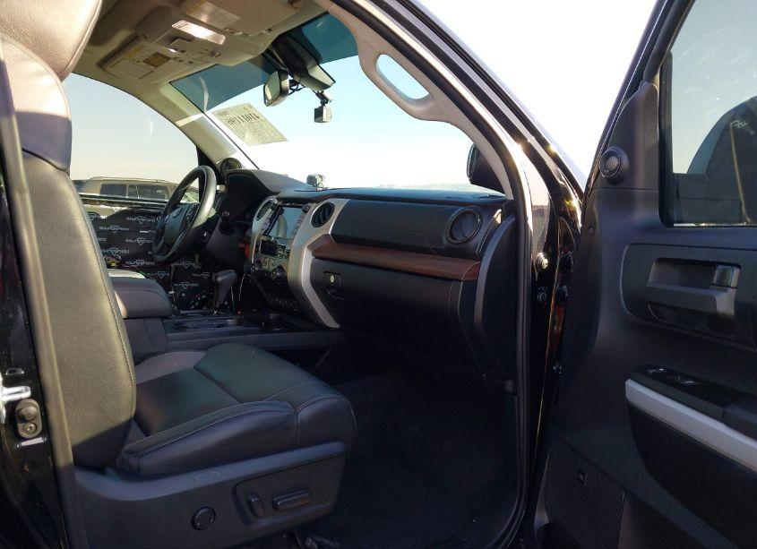 Photo 5 of 2021 Toyota Tundra LIMITED (VIN 5TFHY5F14MX998501)