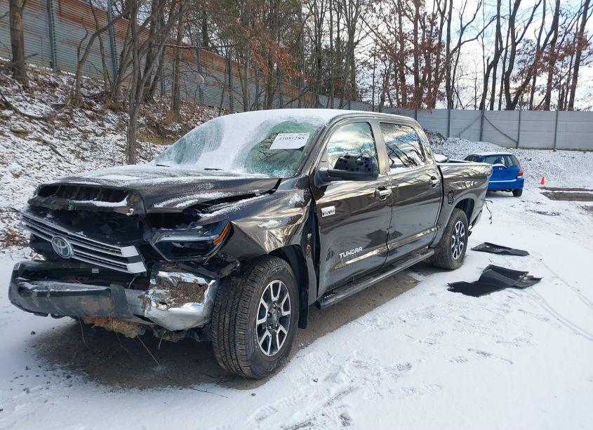 Photo 2 of 2020 Toyota Tundra LIMITED (VIN 5TFHY5F15LX912904)