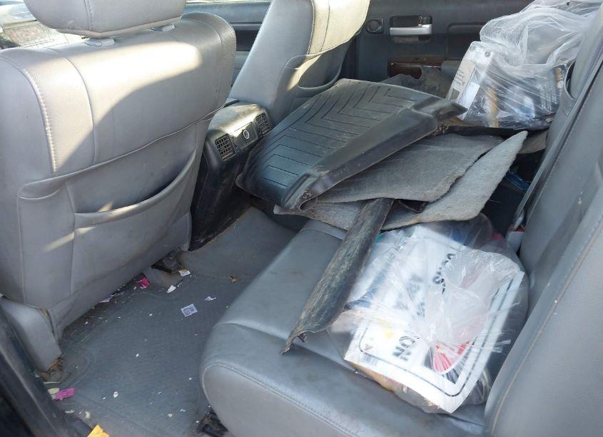 Photo 12 of 2010 Toyota Tundra LIMITED 5.7L V8 (VIN 5TFHY5F16AX130074)