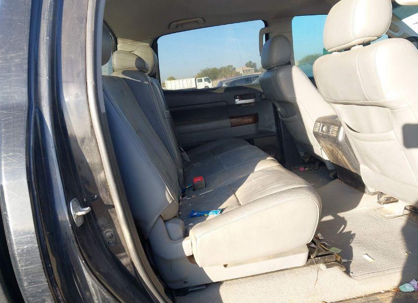 Photo 8 of 2010 Toyota Tundra LIMITED 5.7L V8 (VIN 5TFHY5F16AX130074)