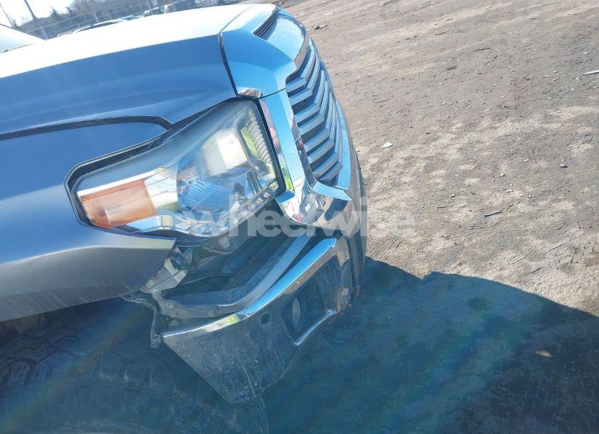 Photo 6 of 2016 Toyota Tundra LIMITED 5.7L V8 (VIN 5TFHY5F16GX524926)