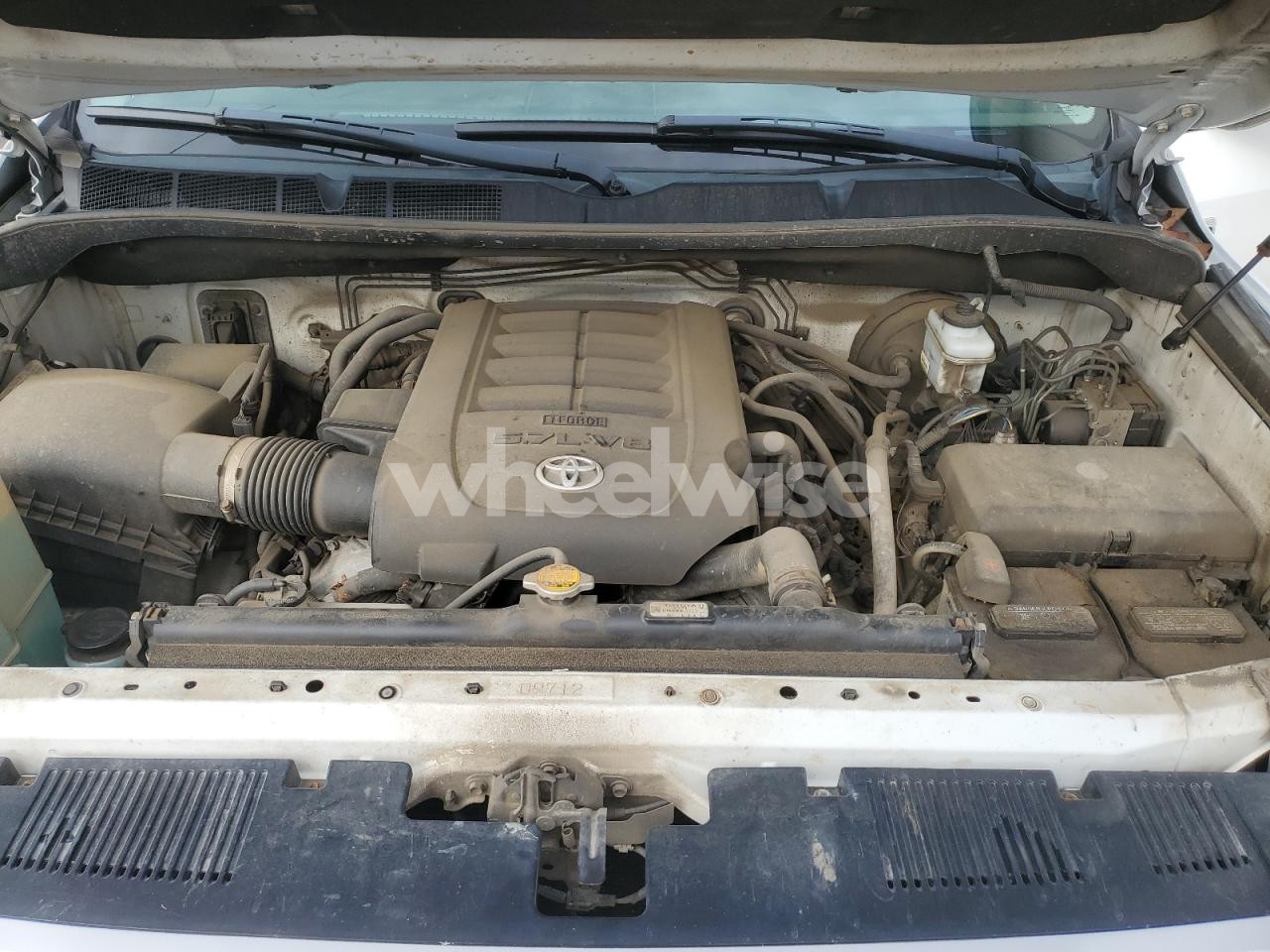 Photo 11 of 2014 TOYOTA TUNDRA CREWMAX LIMITED (VIN 5TFHY5F17EX382373)