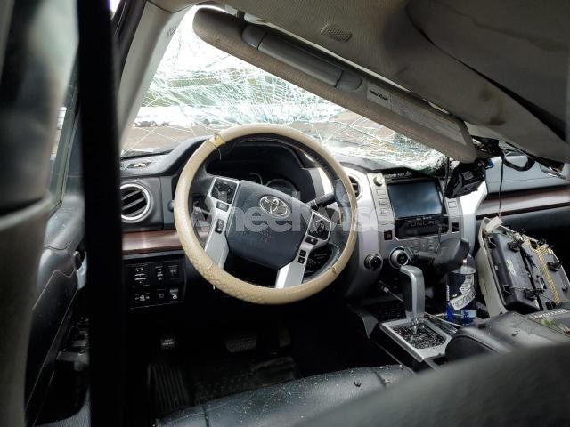 Photo 8 of 2019 TOYOTA TUNDRA CREWMAX LIMITED (VIN 5TFHY5F17KX861629)