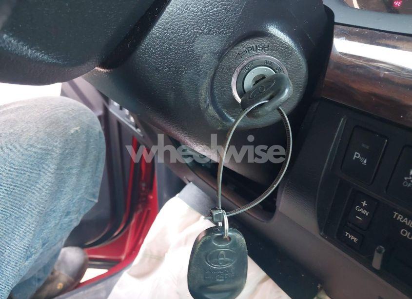 Photo 11 of 2016 Toyota Tundra LIMITED 5.7L V8 (VIN 5TFHY5F1XGX530986)