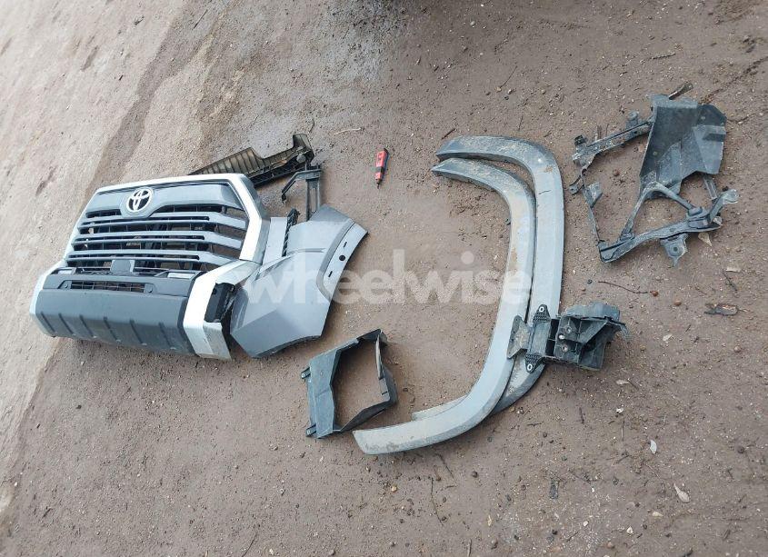 Photo 12 of 2022 Toyota Tundra LIMITED (VIN 5TFJA5AB2NX017802)