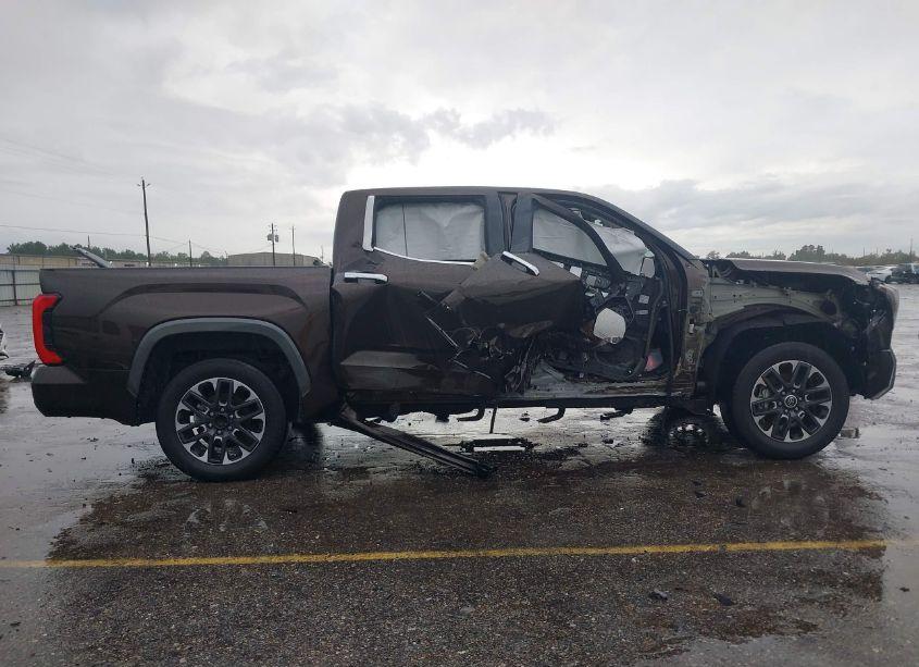 Photo 13 of 2023 Toyota Tundra LIMITED (VIN 5TFJA5AB5PX025783)