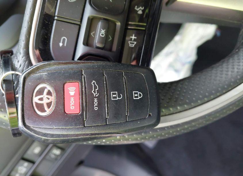 Photo 11 of 2022 Toyota Tundra LIMITED (VIN 5TFJA5AB7NX006956)