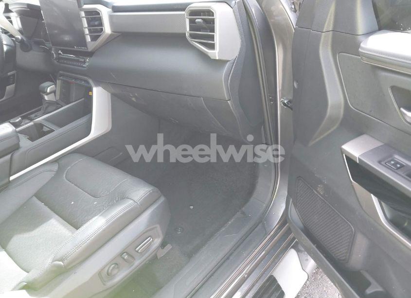 Photo 5 of 2022 Toyota Tundra LIMITED (VIN 5TFJA5AB7NX011302)