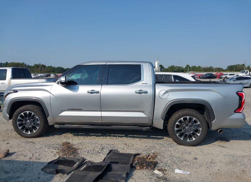 Photo 14 of 2023 Toyota Tundra LIMITED (VIN 5TFJA5AB7PX027003)