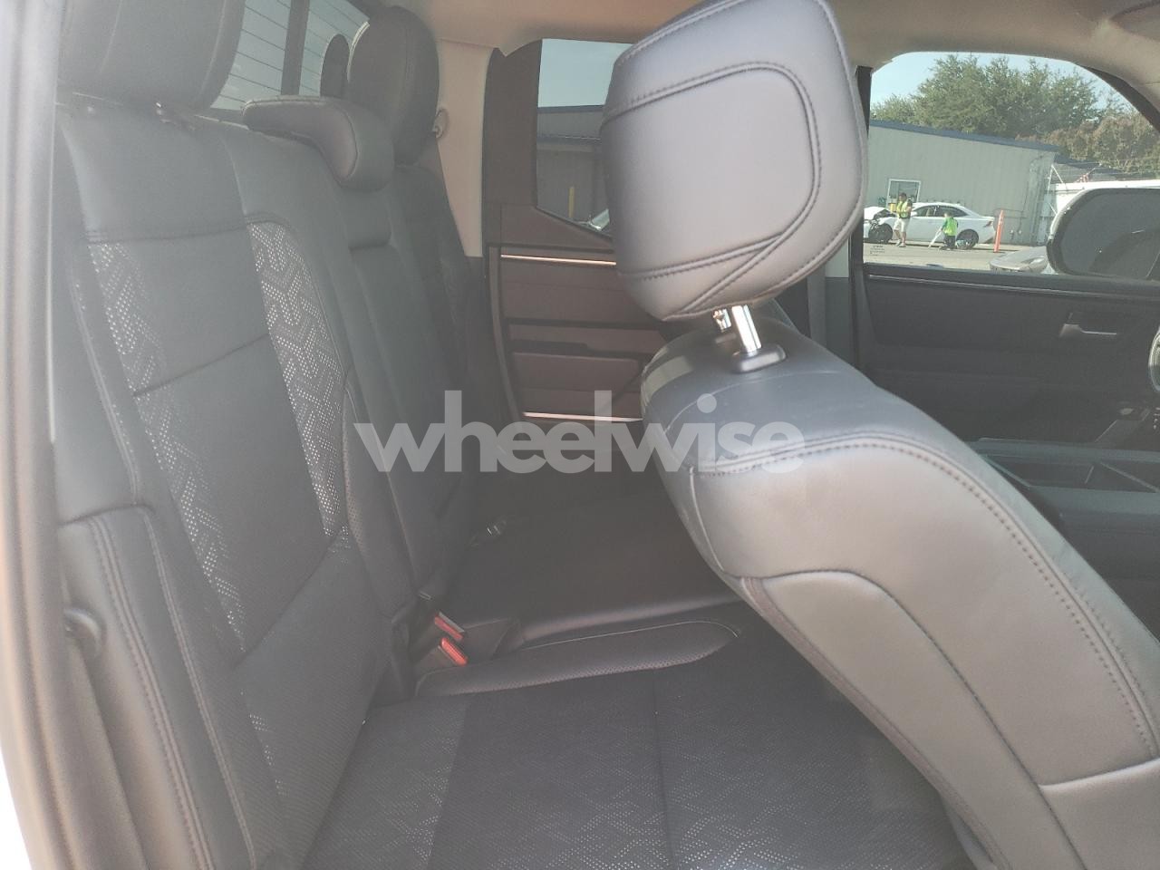 Photo 10 of 2022 TOYOTA TUNDRA DOUBLE CAB LIMITED (VIN 5TFJA5DA8NX043260)