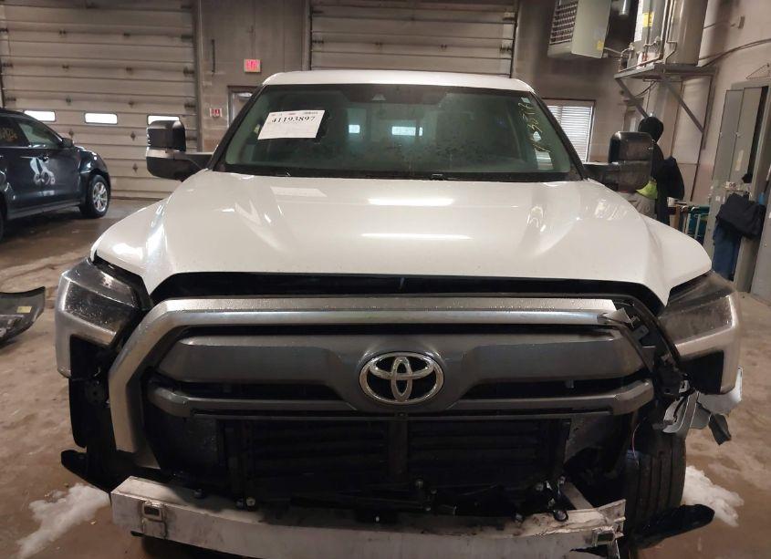 Photo 12 of 2023 Toyota Tundra LIMITED (VIN 5TFJA5DA9PX087500)