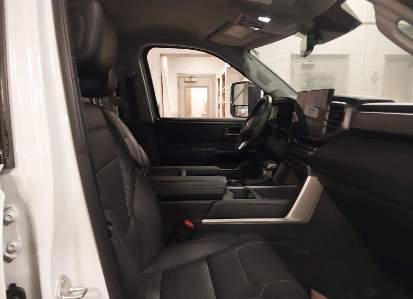 Photo 5 of 2023 Toyota Tundra LIMITED (VIN 5TFJA5DA9PX087500)