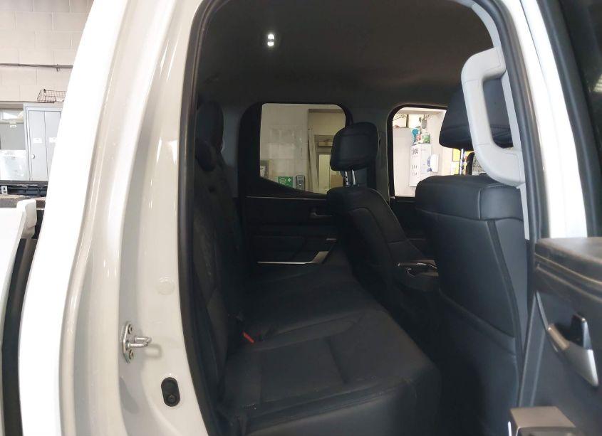 Photo 8 of 2023 Toyota Tundra LIMITED (VIN 5TFJA5DA9PX087500)