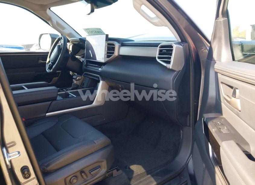 Photo 5 of 2024 Toyota Tundra LIMITED (VIN 5TFJA5DB0RX178943)