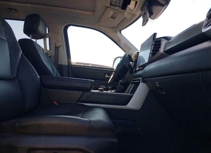 Photo 5 of 2022 Toyota Tundra LIMITED (VIN 5TFJA5DB2NX049015)