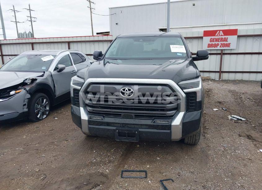 Photo 12 of 2024 Toyota Tundra LIMITED (VIN 5TFJA5DB2RX221405)