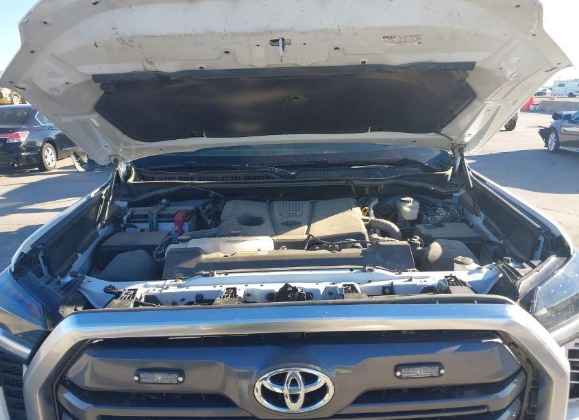 Photo 10 of 2024 Toyota Tundra LIMITED (VIN 5TFJA5DB3RX165944)