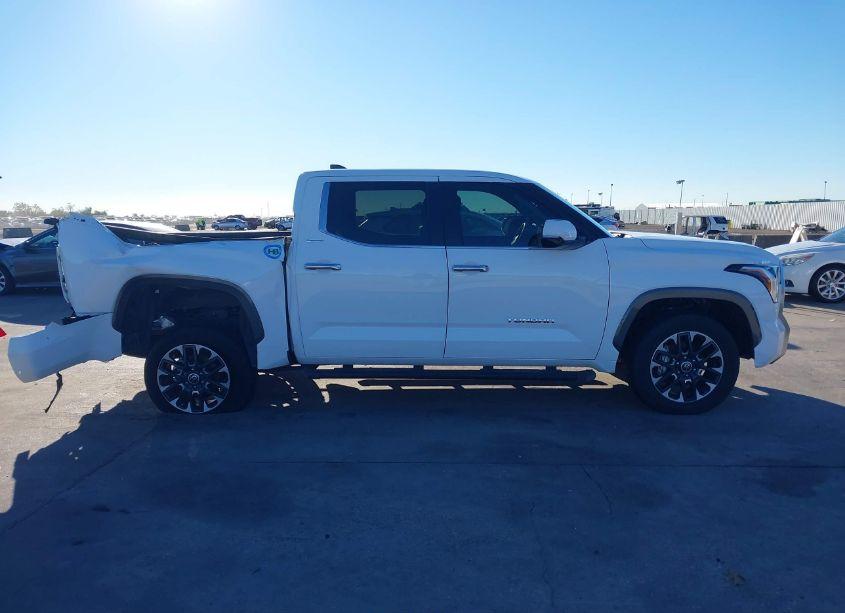 Photo 13 of 2024 Toyota Tundra LIMITED (VIN 5TFJA5DB3RX165944)