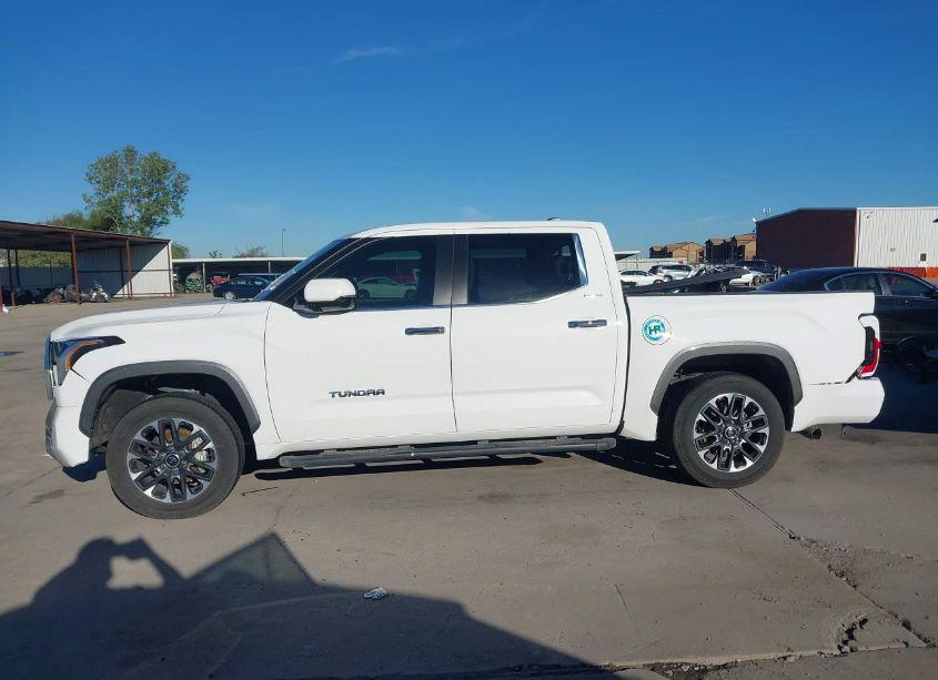 Photo 14 of 2024 Toyota Tundra LIMITED (VIN 5TFJA5DB3RX165944)