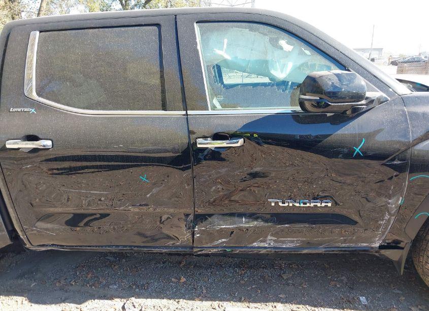 Photo 13 of 2022 Toyota Tundra LIMITED (VIN 5TFJA5DB5NX052216)