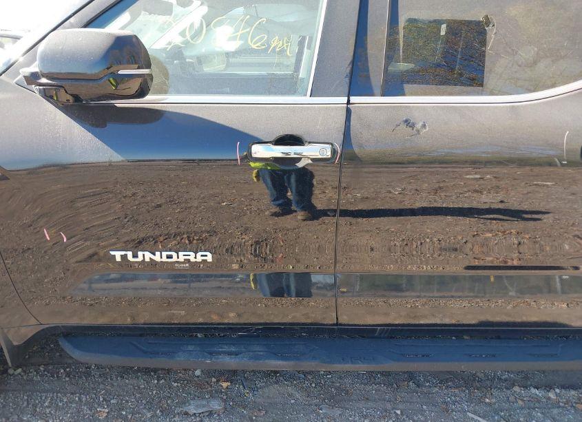 Photo 14 of 2022 Toyota Tundra LIMITED (VIN 5TFJA5DB5NX052216)