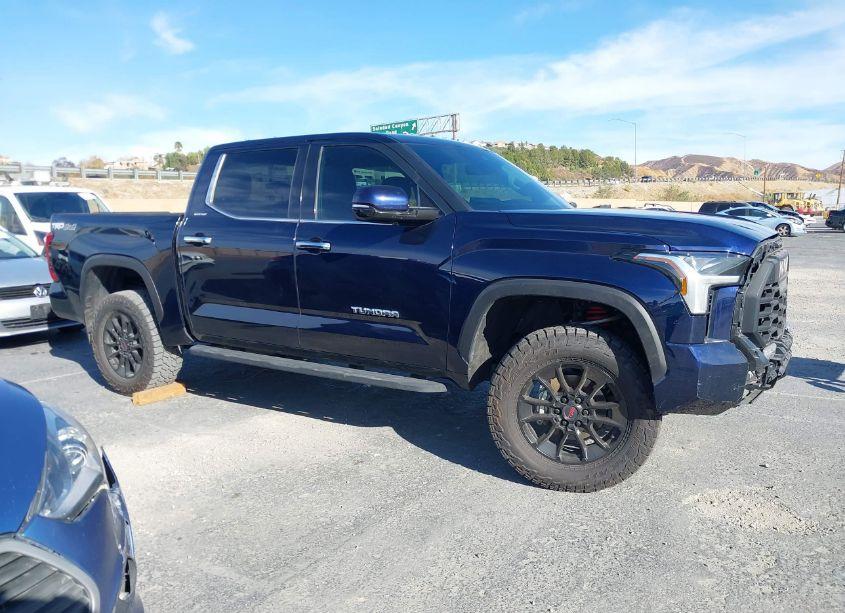 Photo 13 of 2023 Toyota Tundra LIMITED (VIN 5TFJA5DB5PX065812)