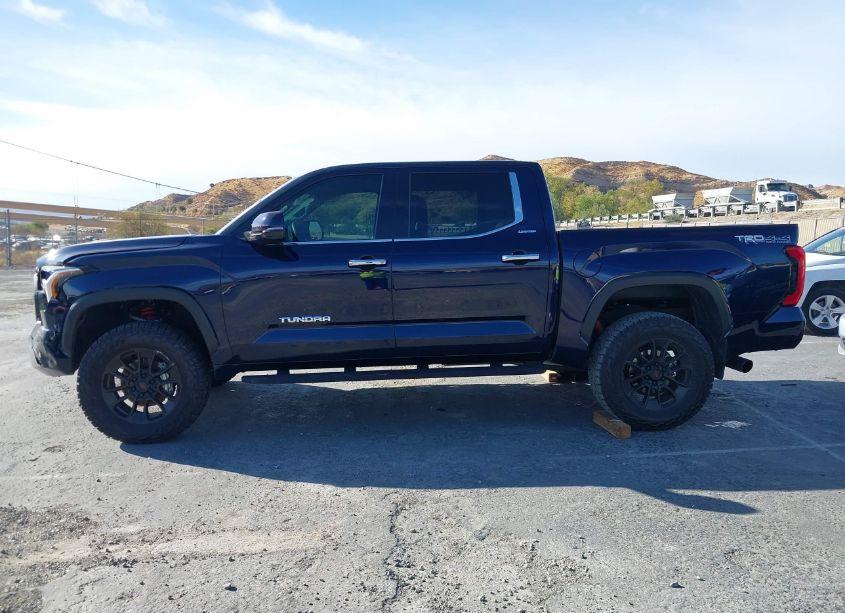 Photo 14 of 2023 Toyota Tundra LIMITED (VIN 5TFJA5DB5PX065812)