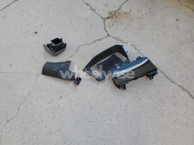 Photo 4 of 2024 TOYOTA TUNDRA CREWMAX LIMITED (VIN 5TFJA5DB5RX202802)