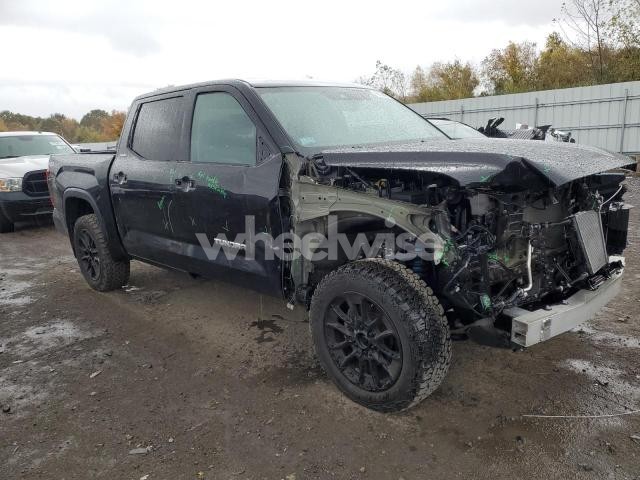 Photo 2 of 2022 TOYOTA TUNDRA CREWMAX LIMITED (VIN 5TFJA5DB6NX008659)