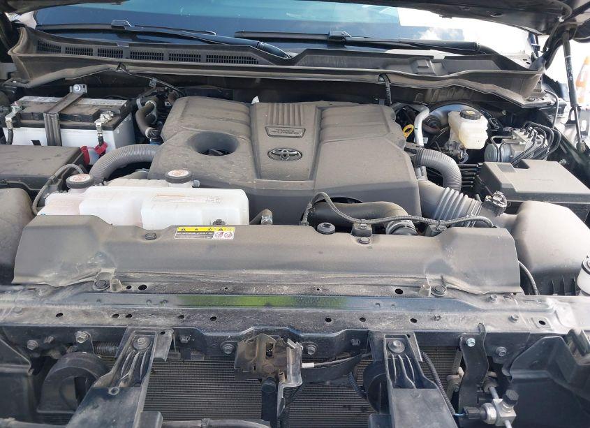 Photo 10 of 2024 Toyota Tundra LIMITED (VIN 5TFJA5DB8RX150968)