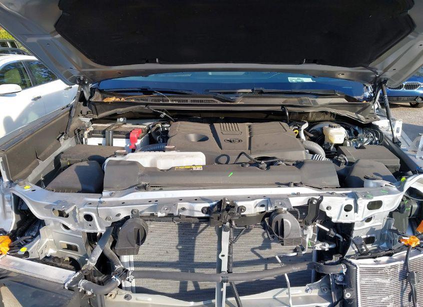 Photo 10 of 2023 Toyota Tundra LIMITED (VIN 5TFJA5DB9PX110038)