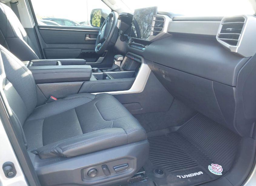 Photo 5 of 2023 Toyota Tundra LIMITED (VIN 5TFJA5DB9PX110038)