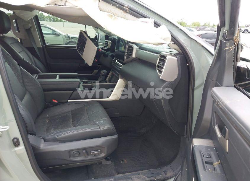 Photo 5 of 2022 Toyota Tundra LIMITED (VIN 5TFJA5DBXNX025819)